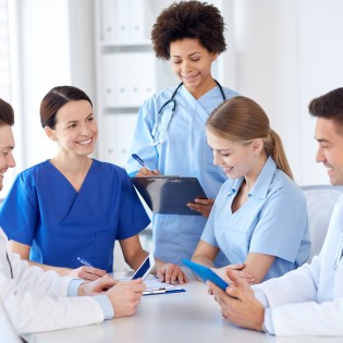 Patients depend on healthcare offices for service every day. Because your office may not be have especially long hours and you may close on the weekend, you must maximize all the available time for patient care. A solid employee attendance policy will make this easier.